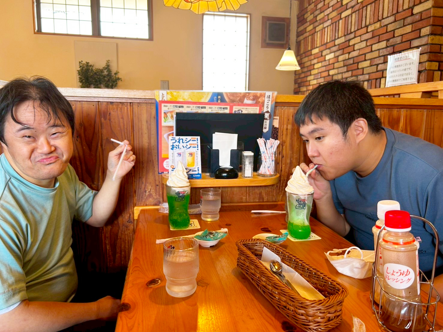 選択外食【コメダ班】