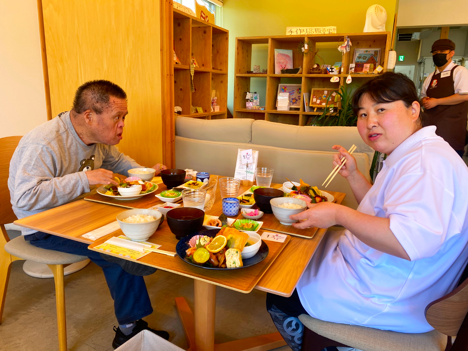 シャイカフェ食事日